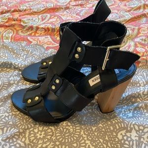 NEW Steve Madden heels size 8
